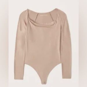Abercrombie body suit with slouched neck
